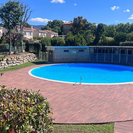 Appartement 2 Chambres Dans Residence Avec Piscine Et Parking La Ciotat Exterior foto